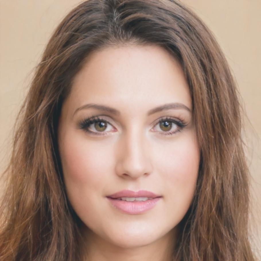 Retrato profesional de Carlota Ruiz-Mendoza, especialista en evaluación de riesgos financieros